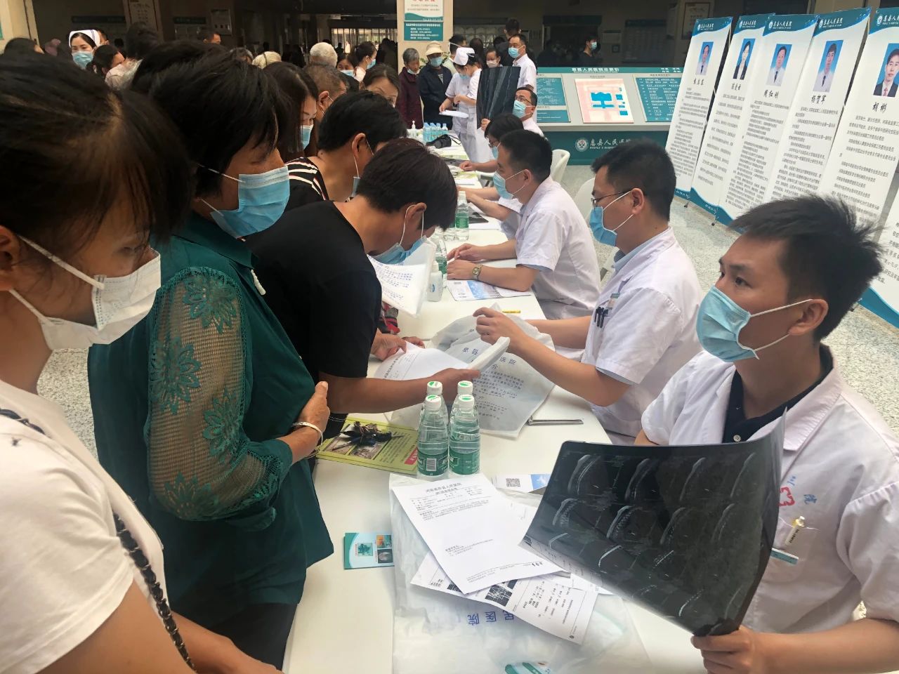 1595210647786195.jpg 义诊5.jpg