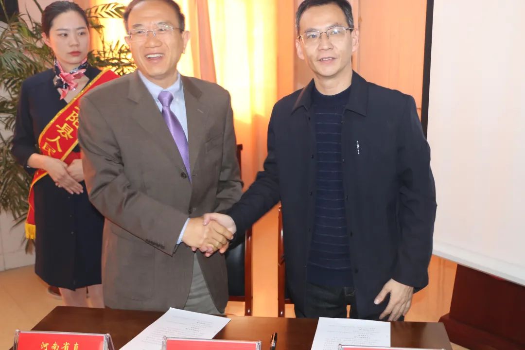 1680505665335528.jpg 640.jpg